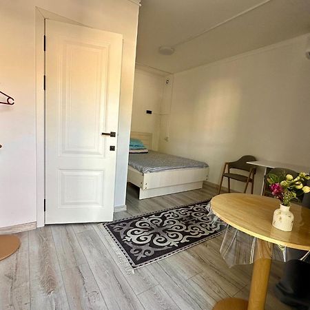 Nomads Home Bishkek Exteriör bild