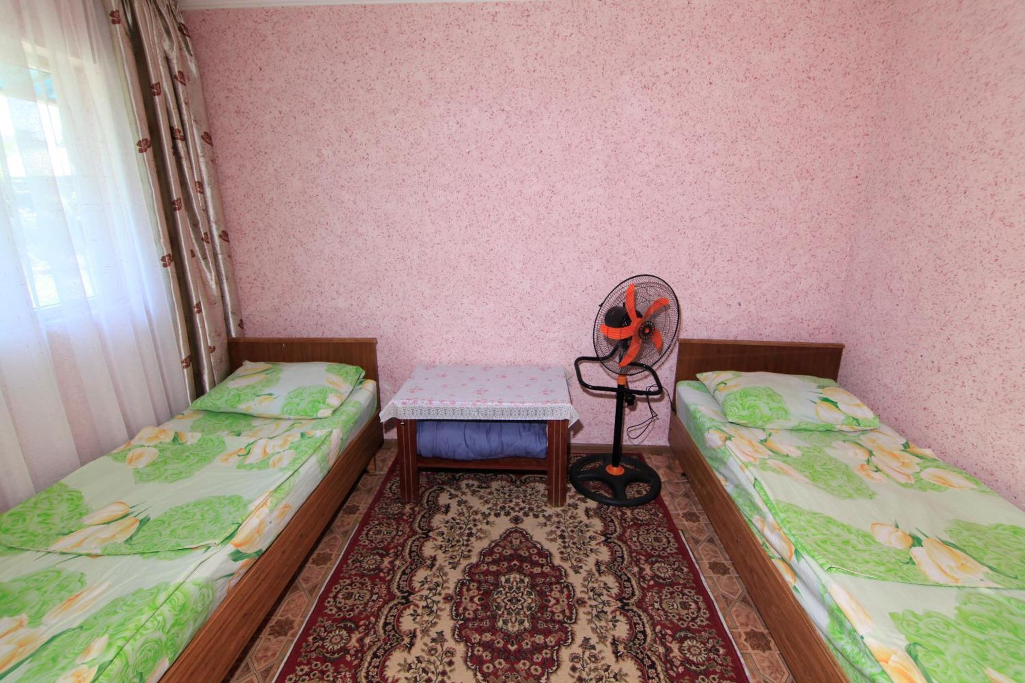 Nomads Home Bishkek Exteriör bild