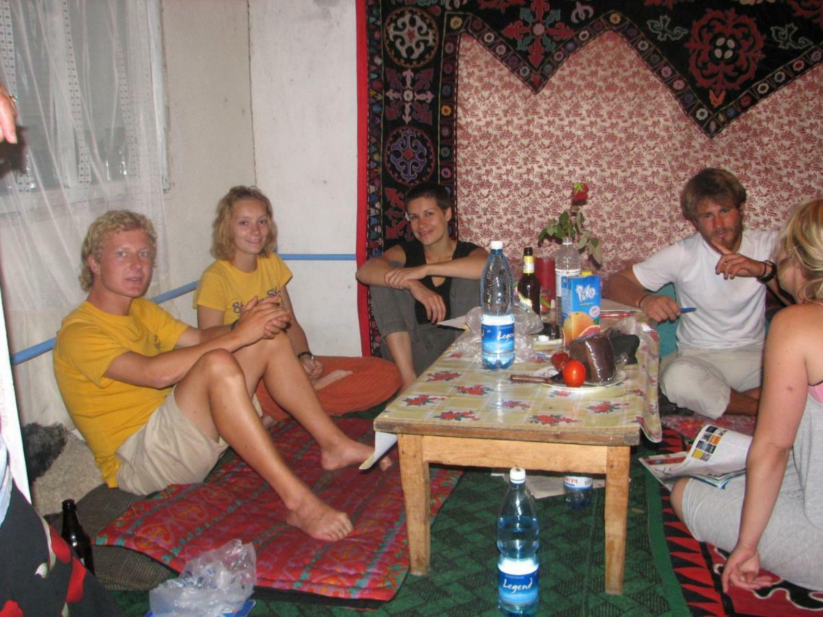 Nomads Home Bishkek Exteriör bild